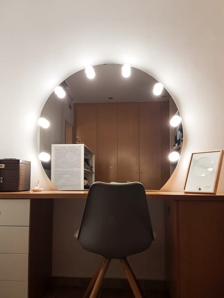 Espejo con canto recto